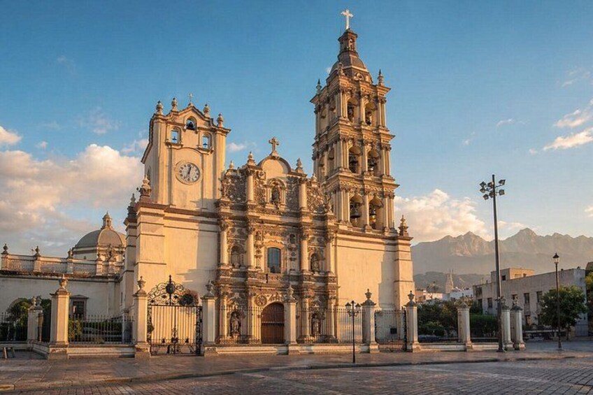 Discover Monterrey: A Self-Guided Tour 3