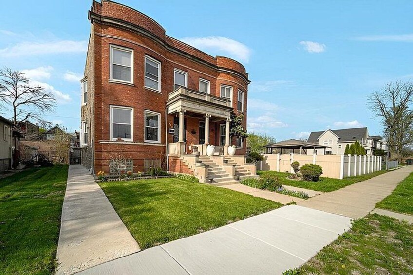 2 Hour Englewood, Chicago Tour 4