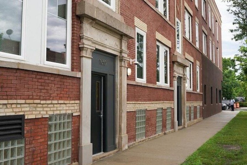 2 Hour Englewood, Chicago Tour 1