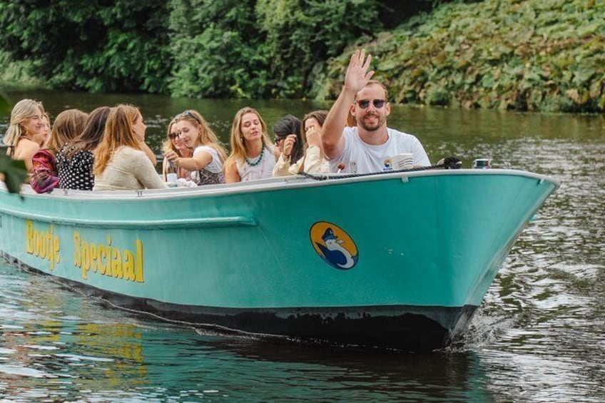 Groningen: Canal Cruise with Optional Audio Guide 2