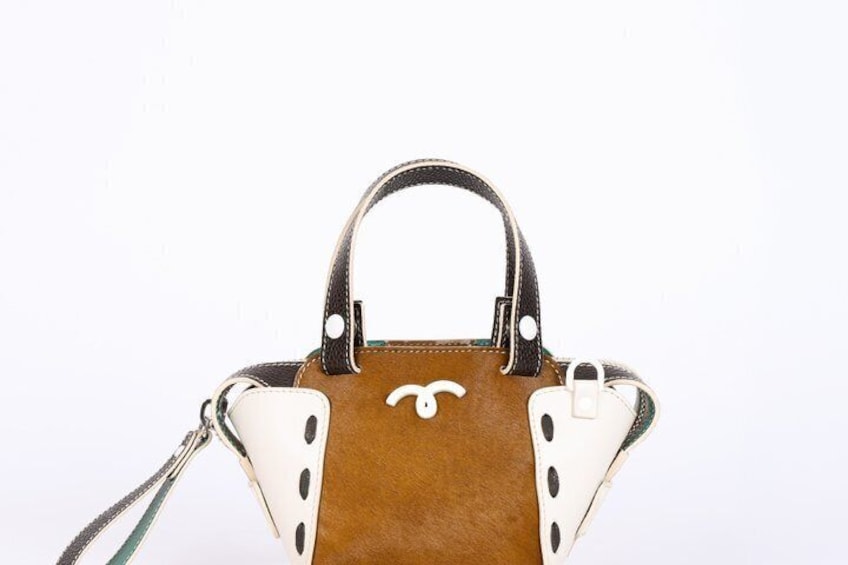 Florence Leather Factory Tour & Leather Accessory Making Workshop 5