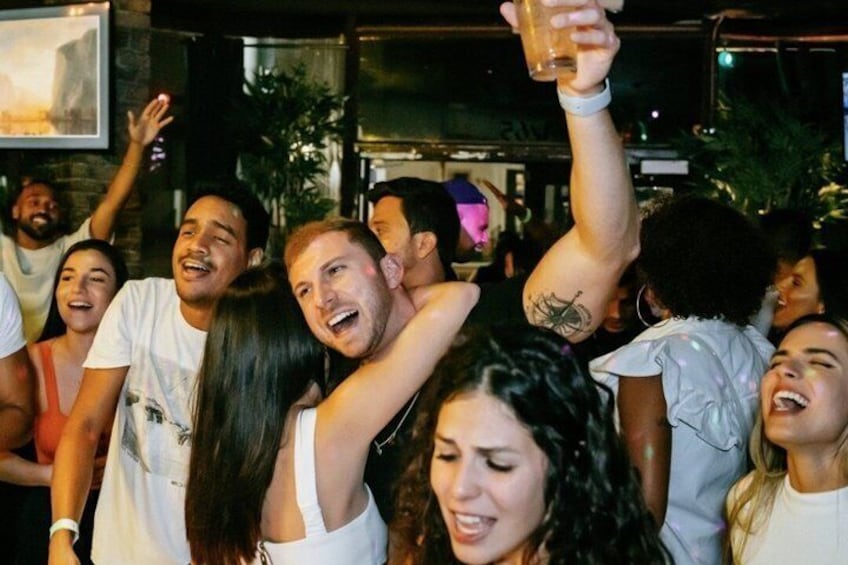 Miami Pub Crawl + Clubbing Experience 5