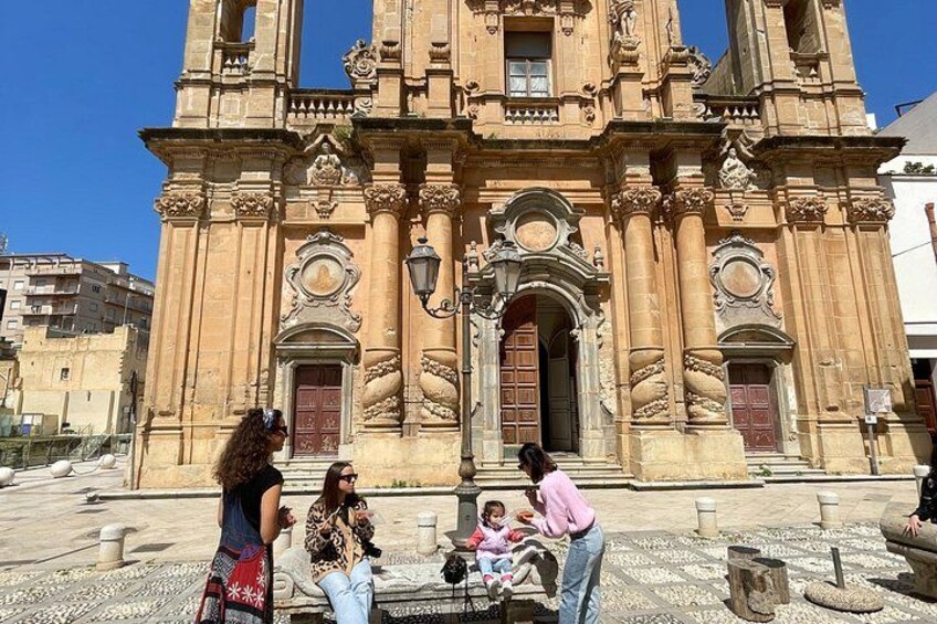 Sicilian Walk and Talk Experience in Marsala 1