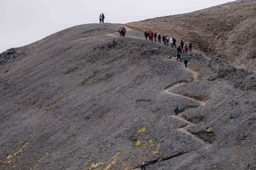 Reykjavík: Landmannalaugar & Valey of Tears Hiking with SuperJeep 5