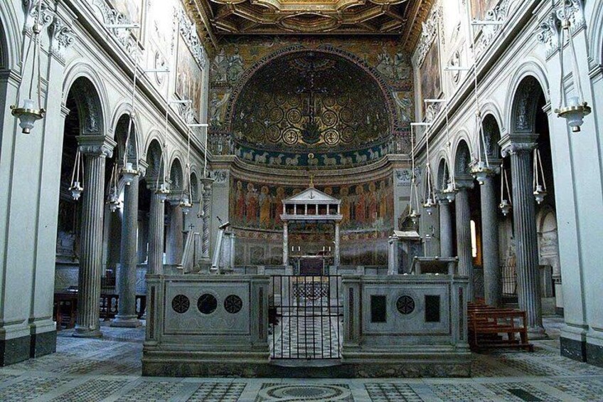 Private 4 Hour Tour of Crypt and Catacombs in Ancient Rome 2