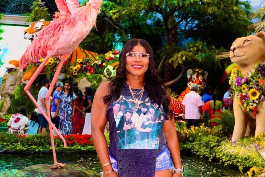 The Celebrity Experience: Private Las Vegas Strip Photoshoot 1