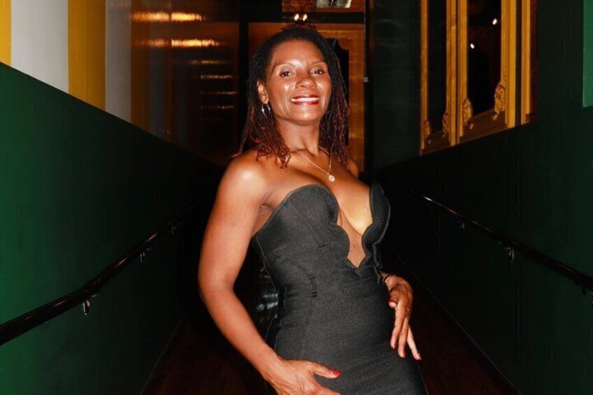 Las Vegas Strip Photoshoot with a Professional Photographer 3