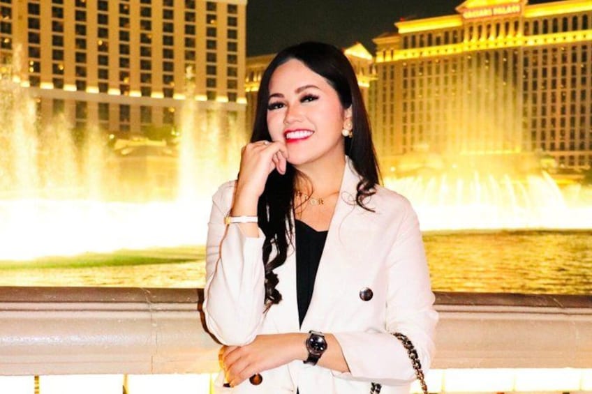 The Celebrity Experience: Private Las Vegas Strip Photoshoot 1