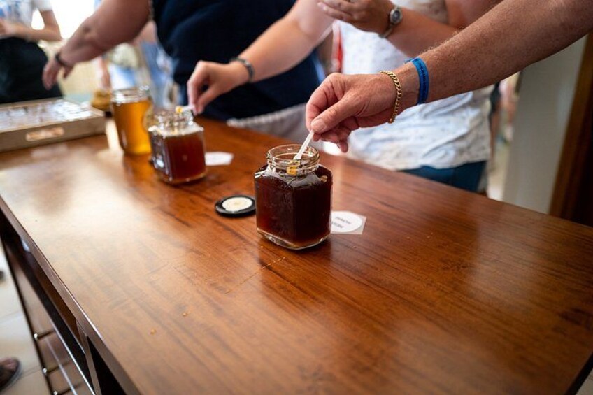 Crete Food & Wine Tour: Olive Oil, Cheese & Wine Tasting 1
