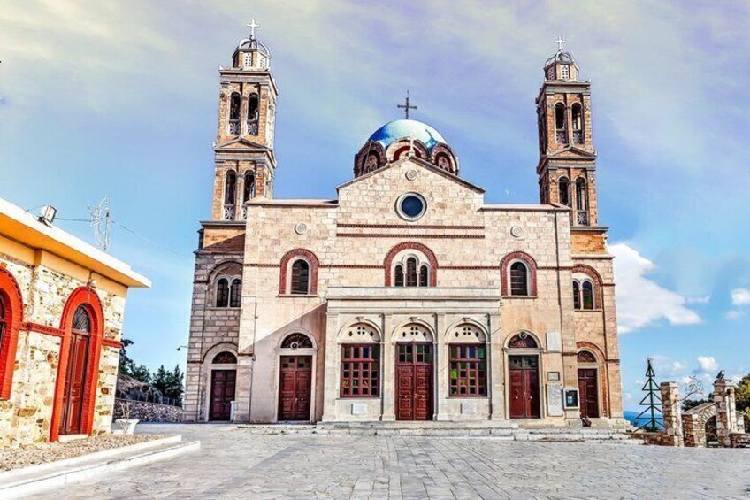 Private Shore Tour Ano Syros Heritage and North Island Scenery 3