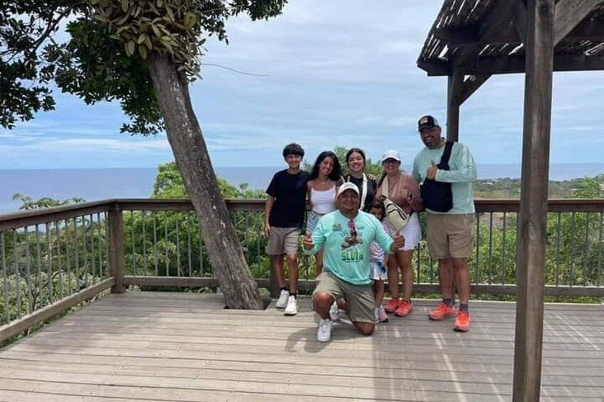 Horseback Riding adventure, monkey, sloths and island tour 4