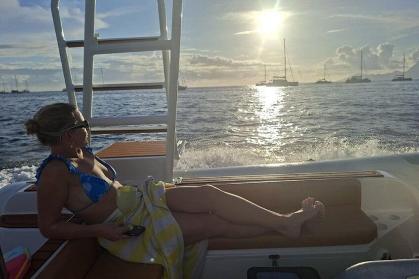 Aperitif cruise at sunset in the Tahiti lagoon 4