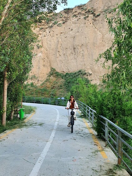 Picture 8 for Activity Samarkand Bike Tour: Top Highlights & Hidden Neighbourhoods 2