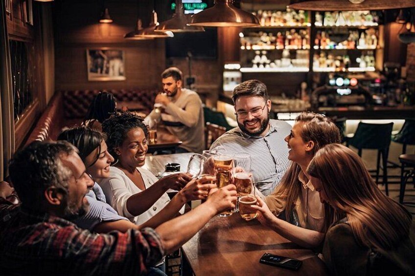 Haunted DC Pub Crawl Spirits and Scandals in the Capital 3