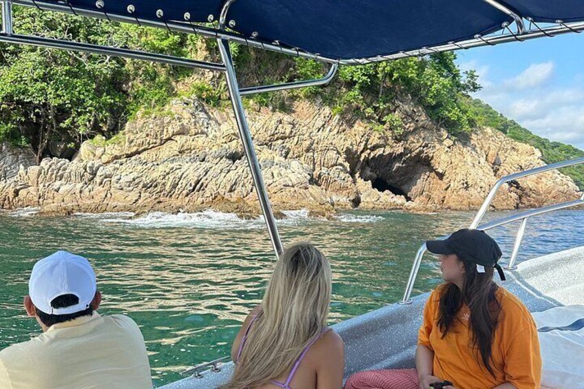 Authentic Local Experience in Quimixed Boat Tour and Waterfall 2