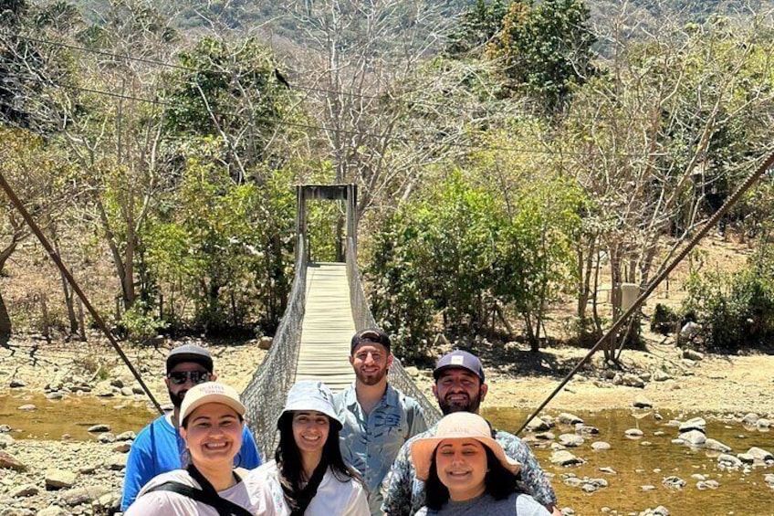 Authentic Local Experience in Quimixed Boat Tour and Waterfall 5