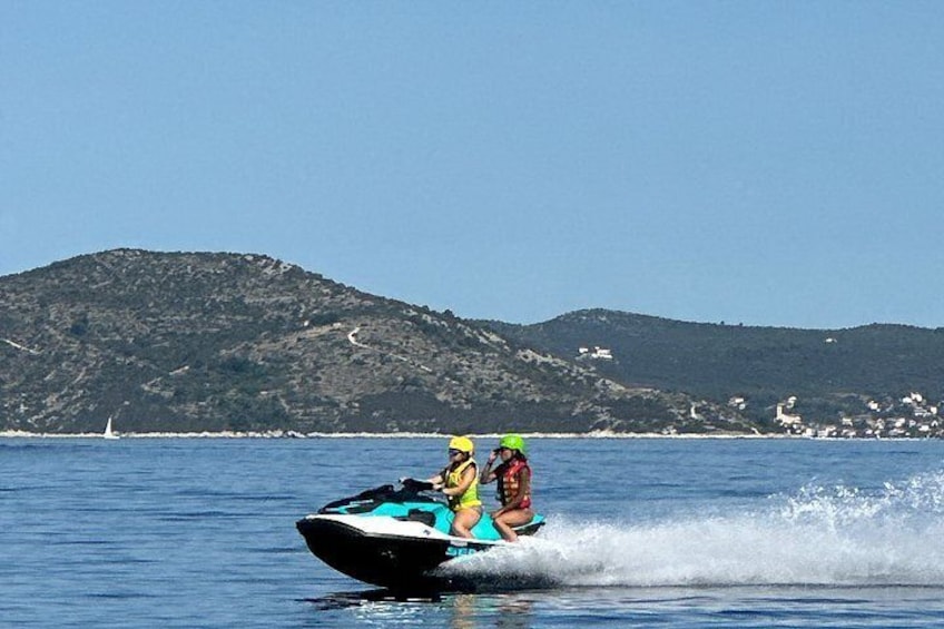Trogir: Jet Ski Safari with Snorkeling and Blue Lagoon 4