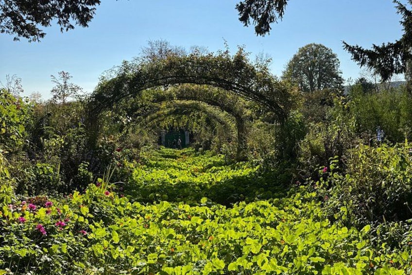 Private Tour Claude Monet’s Life and Art in Paris and Giverny 5