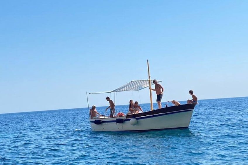 Capri Shared Tour : Caves, Dives, Limoncello and Caprese Cake 2