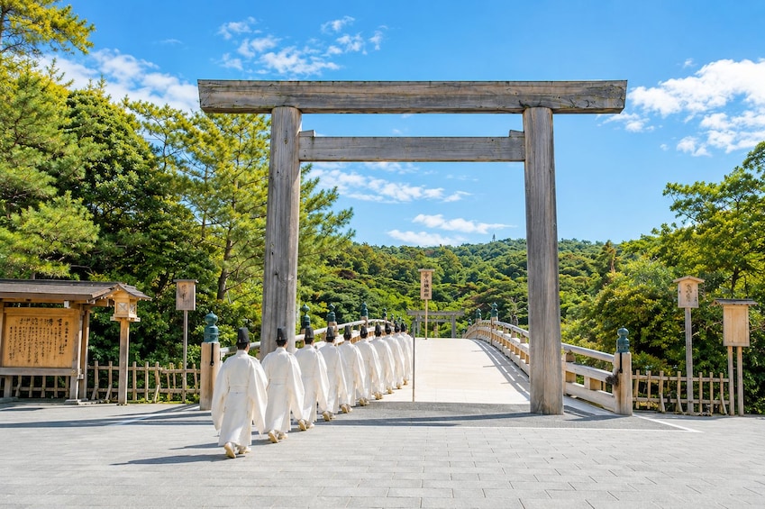 From Nagoya: Ise Jingu Shrine & Wedded Rocks Day Tour 5