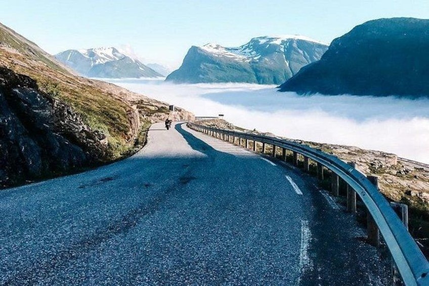 Geiranger: Excursions.no Mount Dalsnibba & Eagle's Bend 1