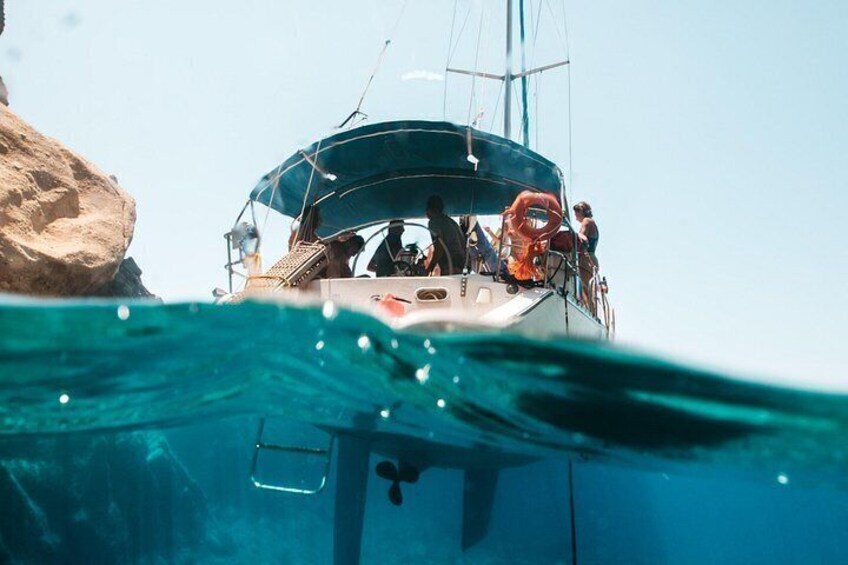 Full day sailing cruise on the West side of Milos island 3