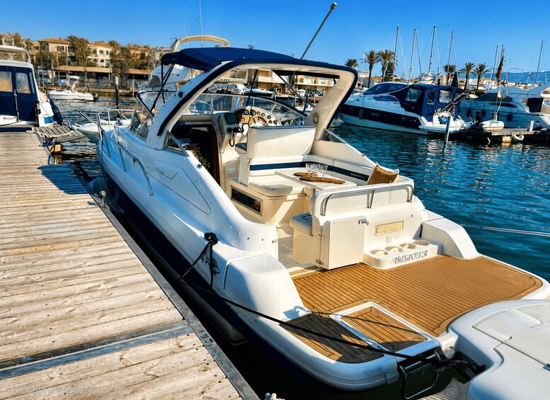 Picture 12 for Activity Mandelieu: Visit and aperitif by private boat 3