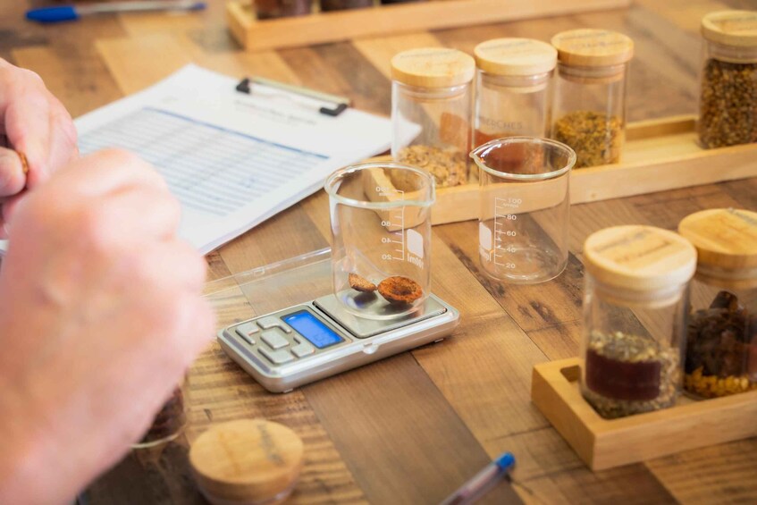 Picture 4 for Activity Swan Valley: Distil Your Own Gin Class 4