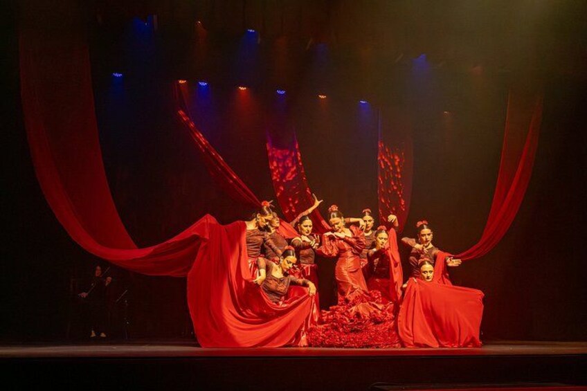 Flamenco Fusion Show with Tapas and Drinks in Salou 1