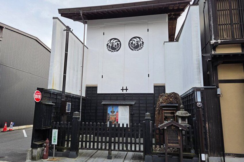 Hida Furukawa: White-Walled Streets and Carpentry Tour 2