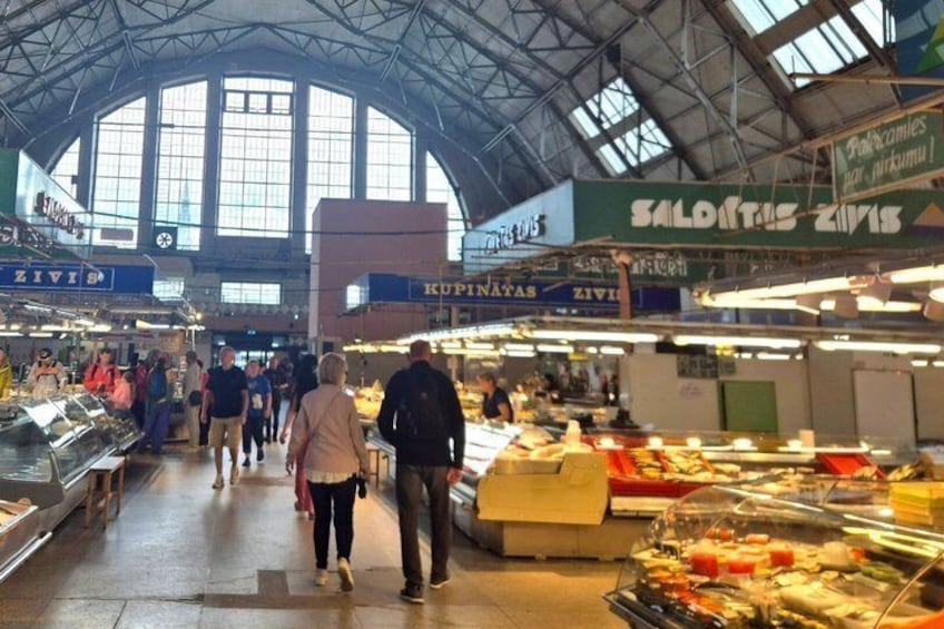 Riga Canal Boat Tour and Central Market Tasting Tour 3