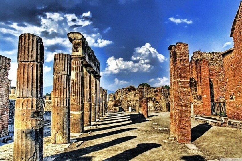Pompeii & Herculaneum Small Group Tour with Wine Tasting 2