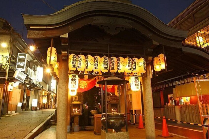 Osaka Dotonbori River Cruise with Walking Tour 3