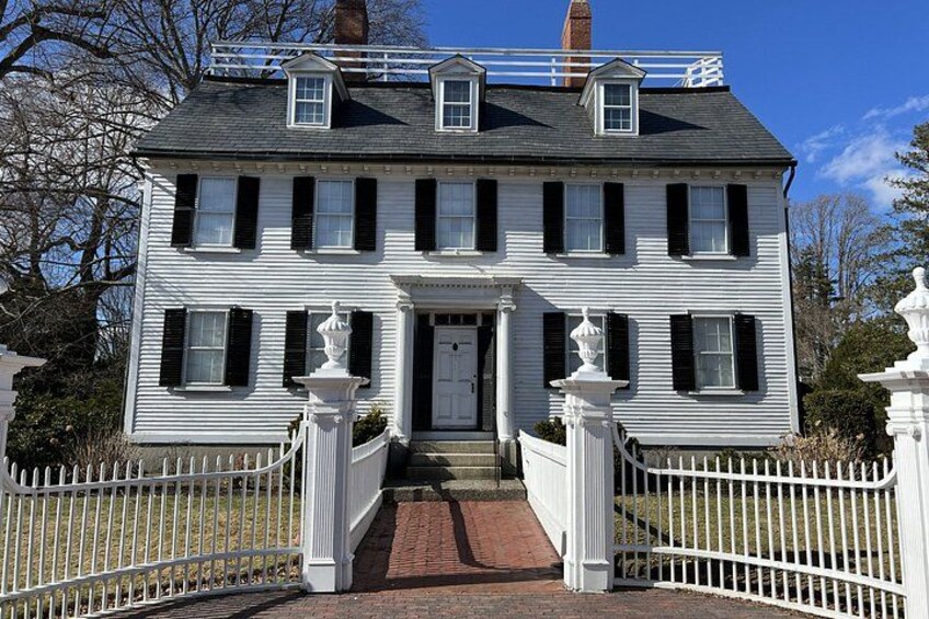 Salem Movie Town tour Hocus Pocus Film locations Tour 2