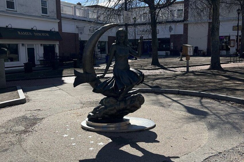 Salem Movie Town tour Hocus Pocus Film locations Tour 2