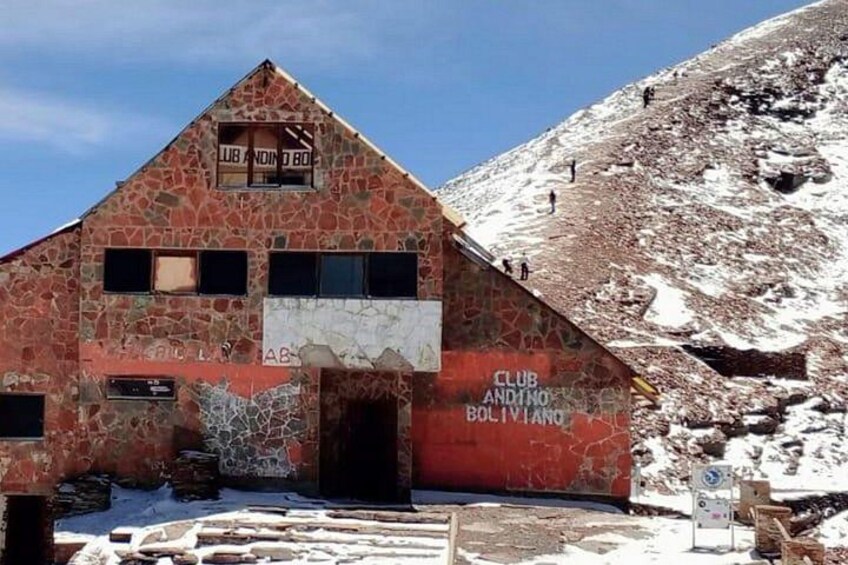 Chacaltaya Mountain and Valley of the Moon Tour in La Paz 3
