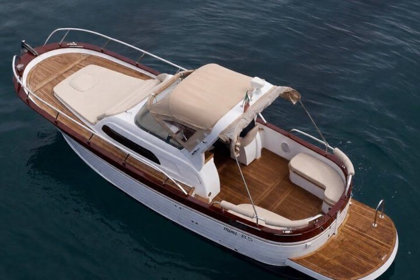 2 - 3 Hour private Sunset boat tour in Sorrento 2