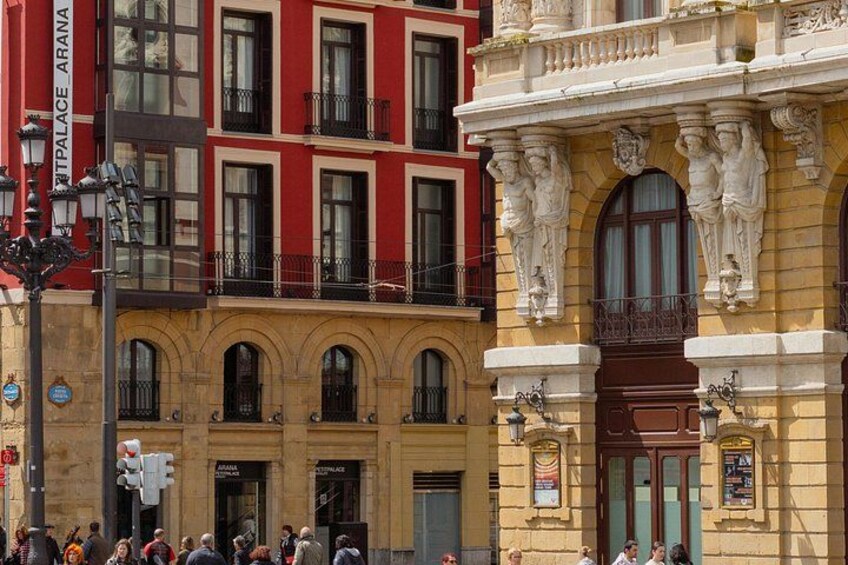 Bilbao Private Tour with Guggenheim Museum from San Sebastián 4