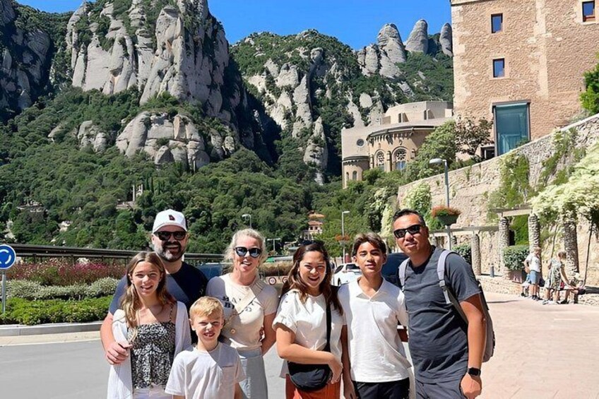 Private Montserrat, Girona & Costa Brava Tour with Hotel Pick-Up 4