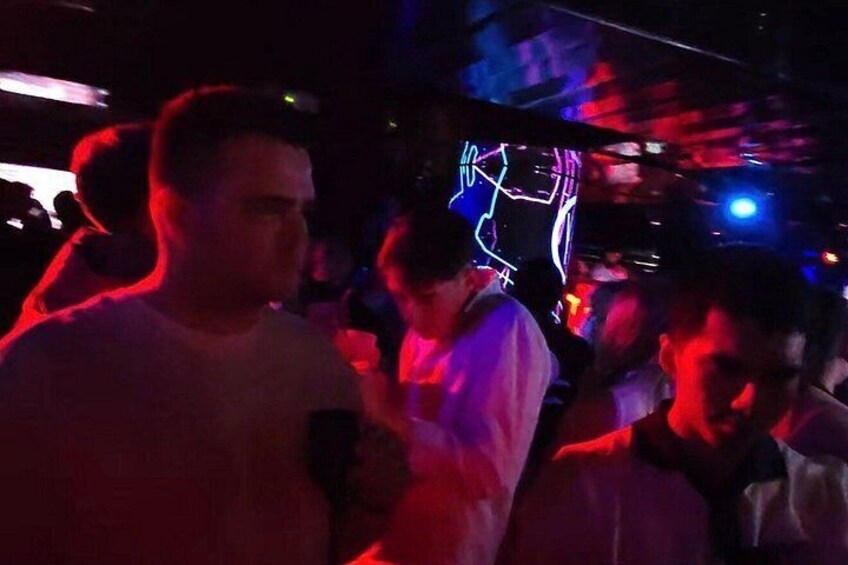 Florence Nightlife Pub Crawl 3 Bars and 1 Club with Games 3