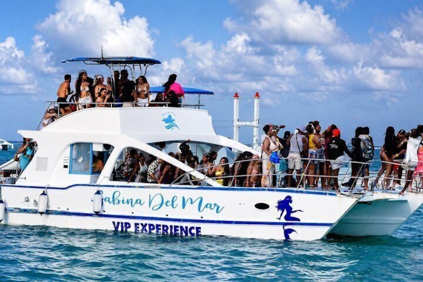 VIP Hip Hop Party Boat Punta Cana: Open Bar, DJ & Snorkeling 5