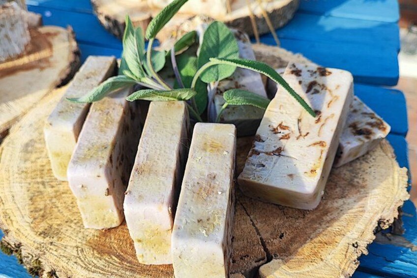 Natural Soap Workshop between Tuscany and Umbria 5