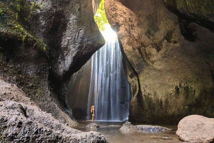 East Bali Tour: Mother Temple, Penglipuran and Tukad Cepung 1