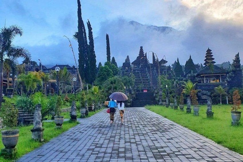 East Bali Tour: Mother Temple, Penglipuran and Tukad Cepung 5