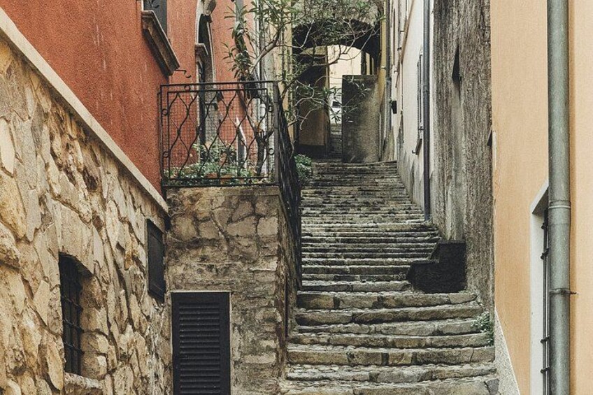 Sorrento History Hidden Alleys and Sophia Loren’s Marina Grande 5
