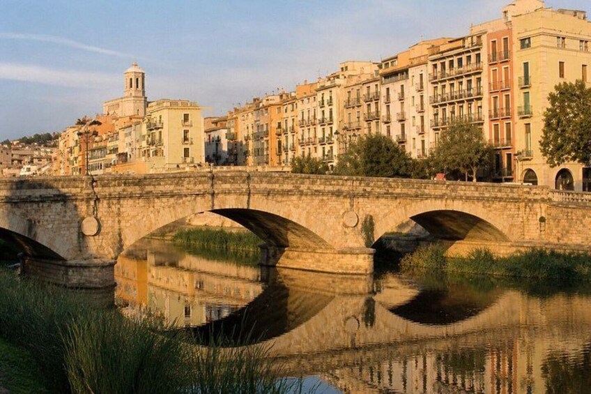 Discover Girona and Costa Brava: A Self-Audio Guided Tour 1