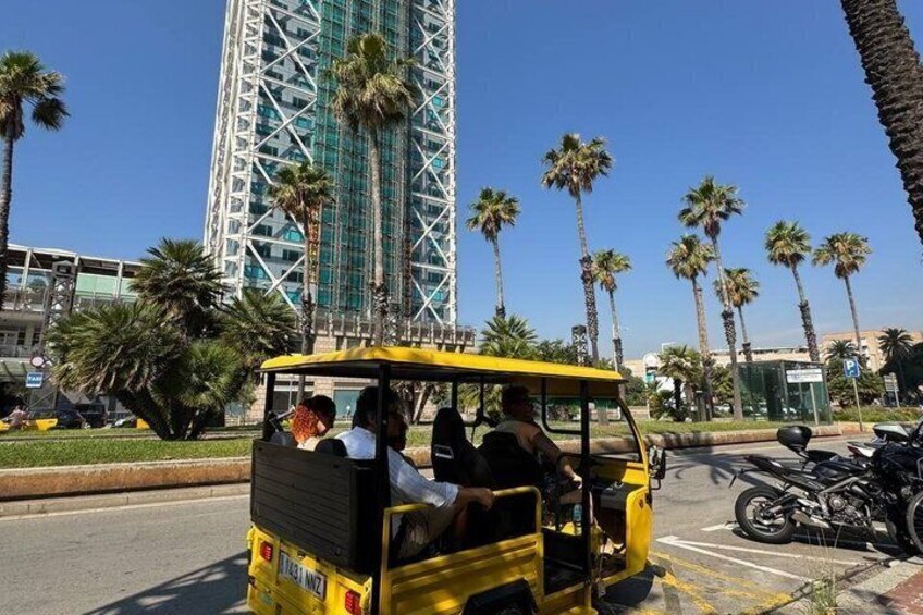 Experience Barcelona City Tour with Private Tuk Tuk 2