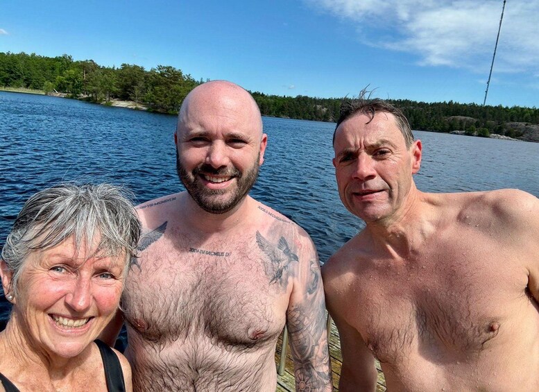 Picture 6 for Activity Stockholm: Lake Forest Sauna and Swim Experience 2
