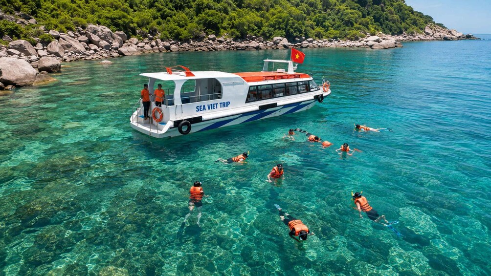 Picture 2 for Activity Da Nang: Son Tra Reef Snorkeling by Speedboat 4