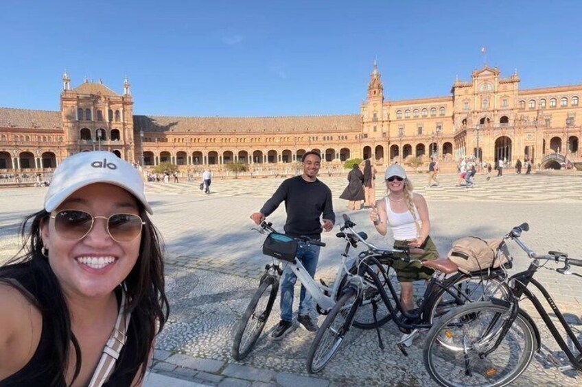 Seville: Guided small group bike and e-bike tour 3